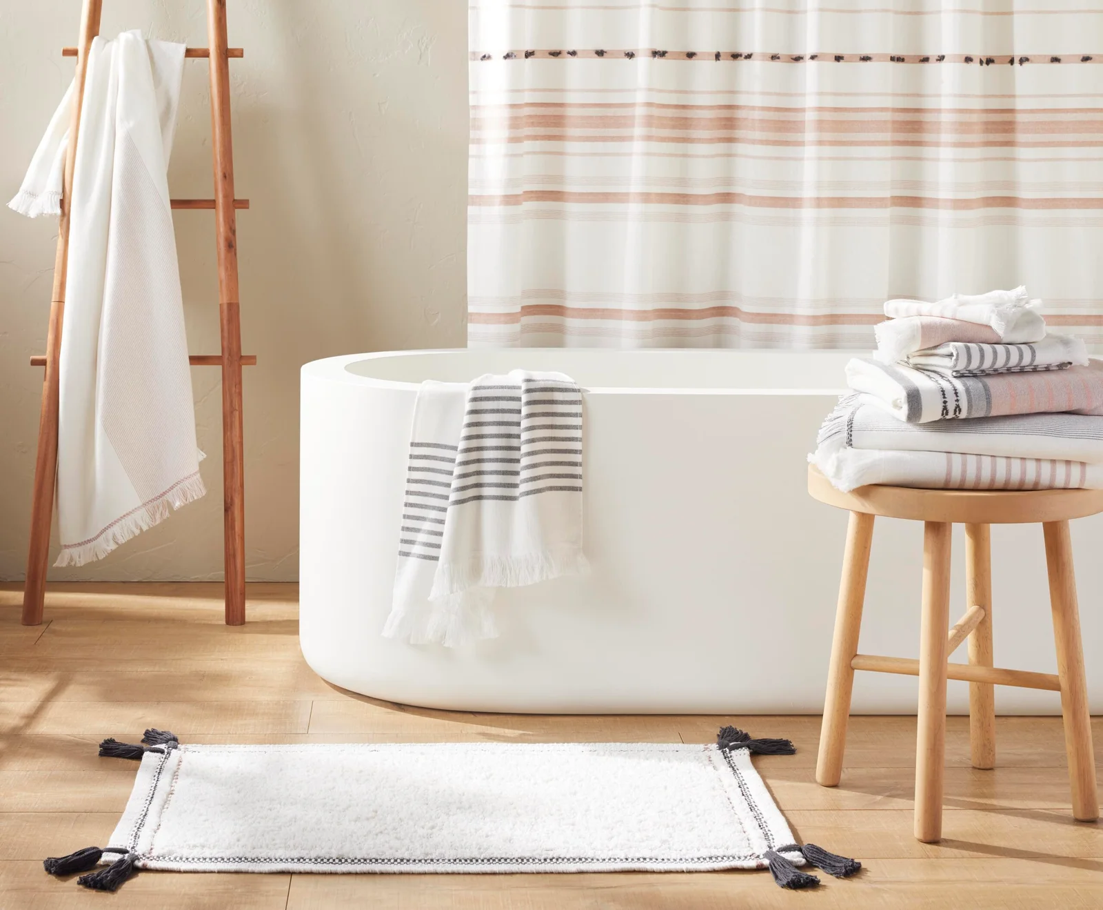 Hearth & Hand with Magnolia -Hearth & Hand with Magnolia C 001359 01 002 C2HAH SpaBathroom LS bf1d1ddf69d14aecaf3e7caeb2d83200 scaled 1